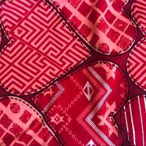 LulaRoe leggings OS brand new. Hearts!